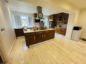 Photo 11- click for photo gallery